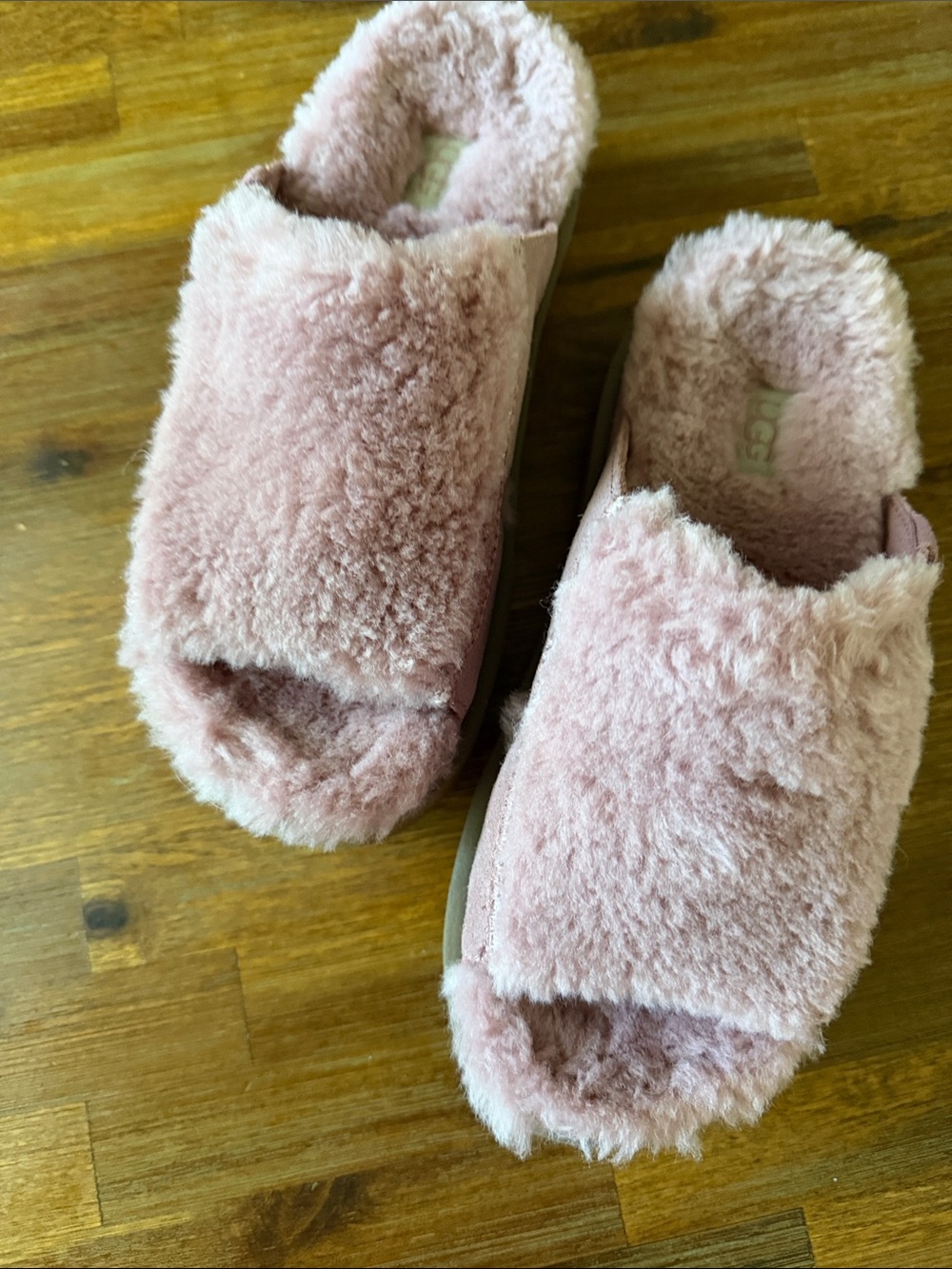 UGG Kids Cozy Faux-Fur Open-Toe Slippers - Pink